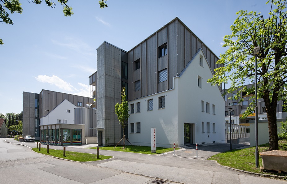 HÖ Friedrich-Inhauser-Straße 9